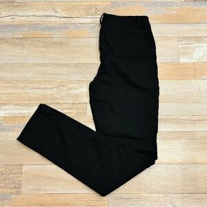 REITMANS – Black Iconic pants with subtle pattern *